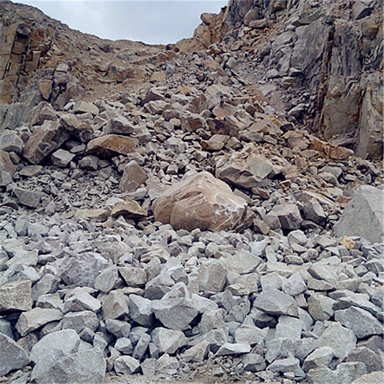 吉林陽光采石場 建筑石料石灰巖規格多樣，狗頭石發貨快，就近供應